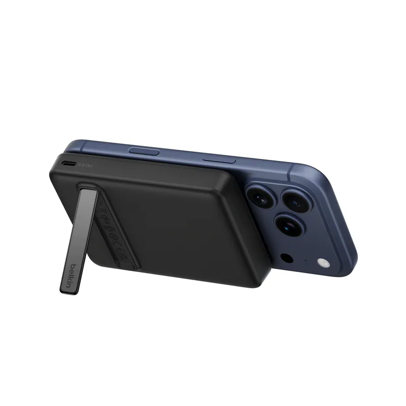 Belkin BoostCharge Slim Magnetic Power Bank 5000mAh Qi2 Kickstand